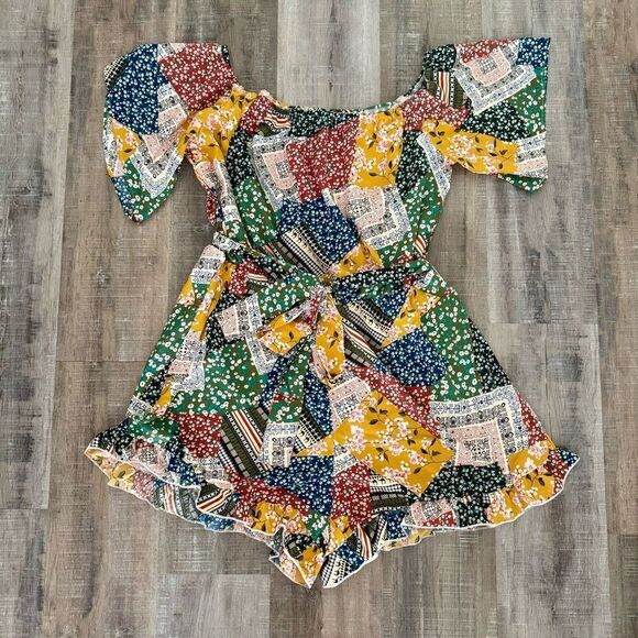 SHEIN Tank Top and Shorts set plus Romper - Picture 3 of 4